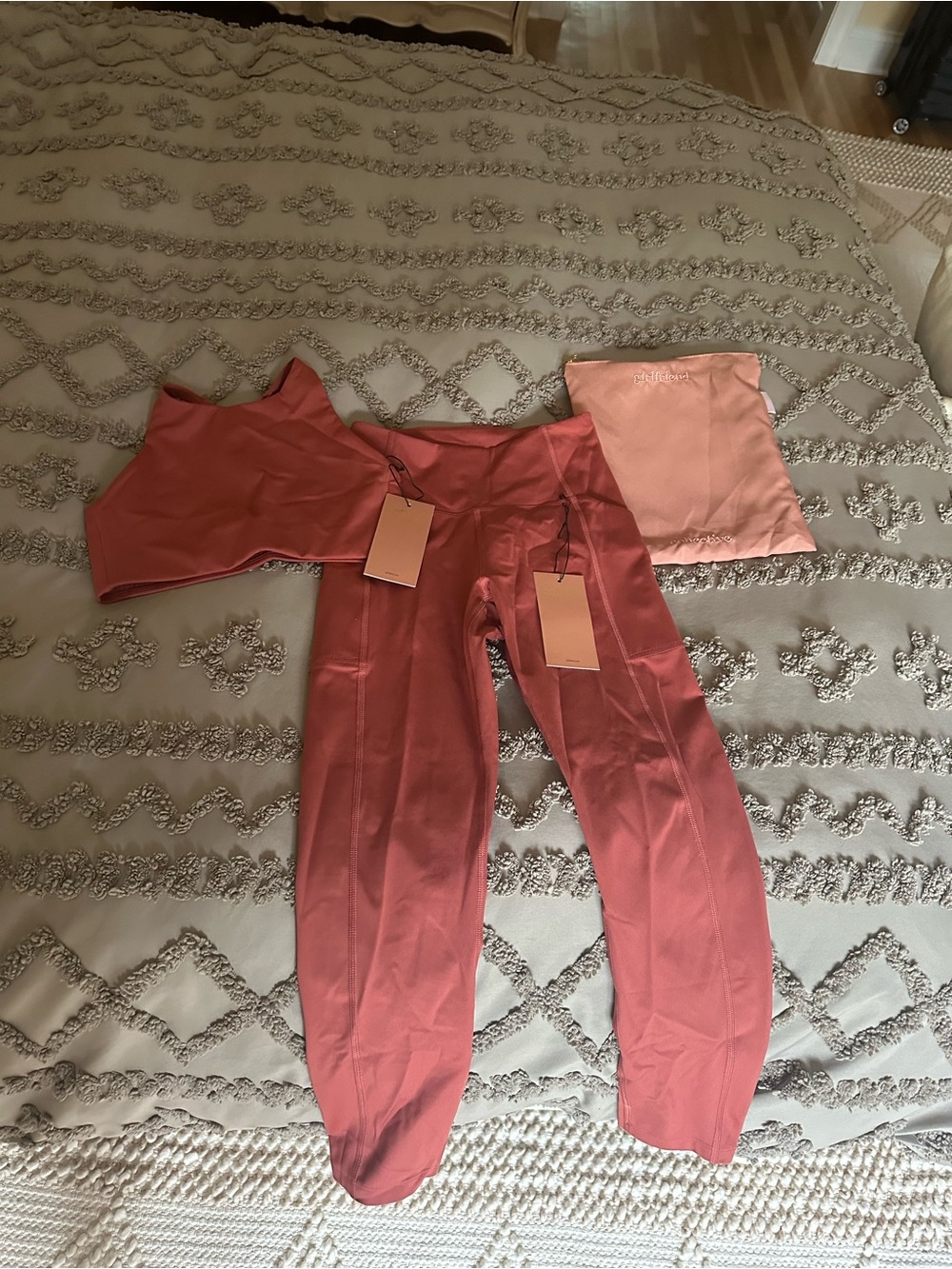 Girlfriend Collective Coral Size S Set